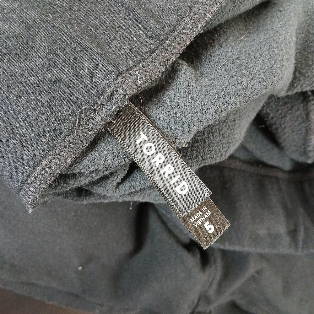 Torrid Full-Length Fleece-Lined Pocket Legging 5 black stretch plus comfy lounge - Picture 4 of 14